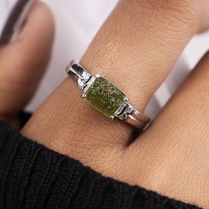 Roher Moldavit Ring: Sterling Silber Meteorit Statement Ring