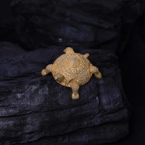 Vintage Sterling Silver Tortoise Figurine: Handmade Feng Shui Decor