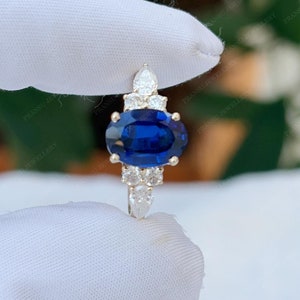2CT Oval Cut Blue Sapphire Engagement Ring 14k Solid Gold Blue Lab Created Oval Sapphire Wedding Ring For Women Anniversary & Promise Ring
