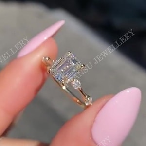 1.5ct Emerald cut Moissanite Engagement Ring With Spaced Diamond Band Wedding Ring 14k Solid Gold Moissanite Anniversary Ring promise Ring