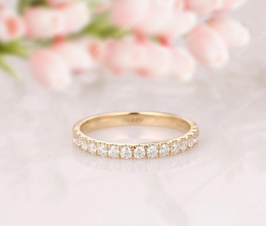 Round Cut Moissanite Wedding Band 14K Solid Gold Engagement Band Ring ...