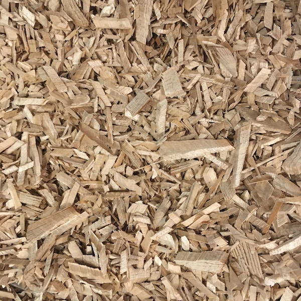 No Bark All BITE!! Premium Silver Maple Wood Chips for Smoker. Each bag is approx 200 cu inches by volume.
