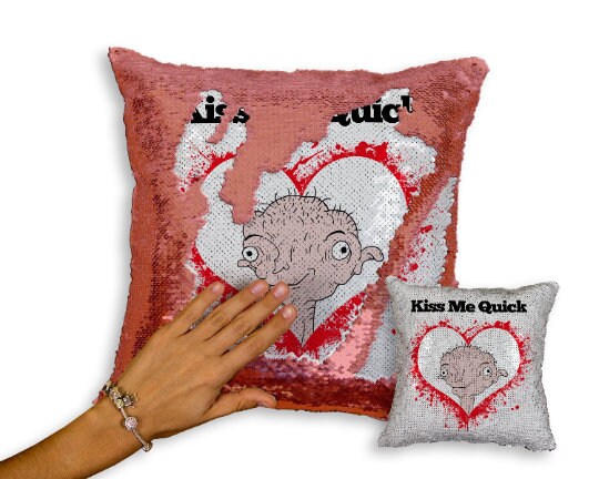 KISS ME LIPS Silk Pillowcase Accent Decorative Throw Pillow/Cushion –  Mila&SuchNYC Gifts Scarves Accessories