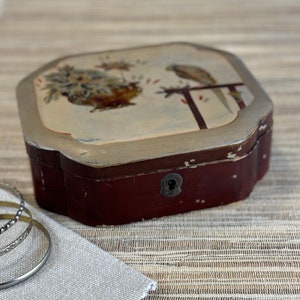Lacquered Hand Painted Jewelry Glove Box Made in Japan