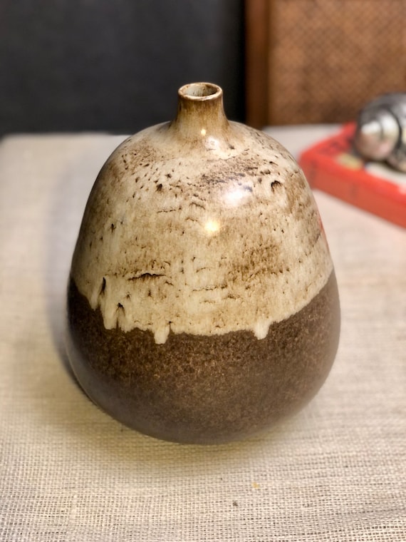 Alvino Bagni Pottery Vase Sold by Raymor Brown Two Tone Glaze