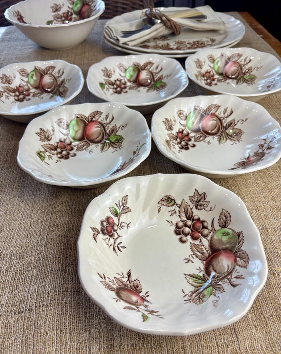 Johnson Brothers Ironstone Cereal and Vegetable Bowls Harvest Time England