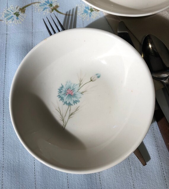 Taylor Smith Taylor Everyours Boutonnière Fruit Bowl