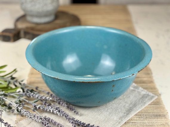 Robin Egg Blue Enamel Wash Basin Bowl Enamelware