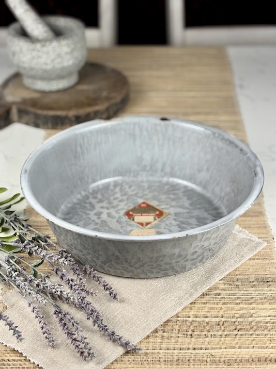 French Gray Enamelware Splatter Enamel 6qt Bowl Wash Basin