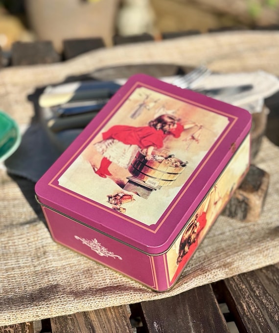 Vintage Decorative Tin Gift Box