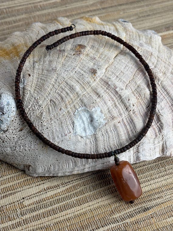 Carnelian Crystal Pendant Collar Choker Necklace with Wooden Seed Beads