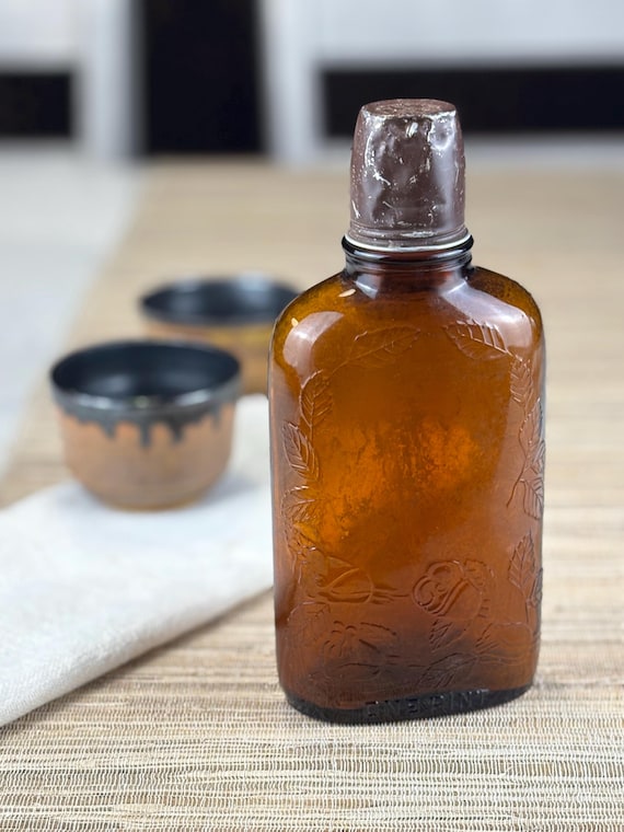 Vintage Frankfort Distilly 1940’s Dark Amber Whiskey Bottle