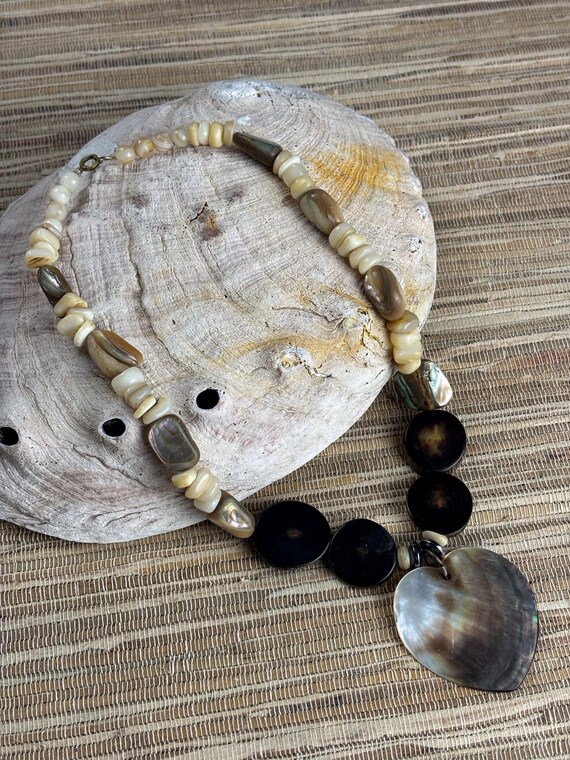 Mother of Pearl Heart Pendant Beaded Necklace