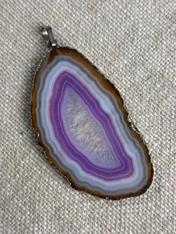Vintage Polished Agate Geode Stone/Crystal pendant