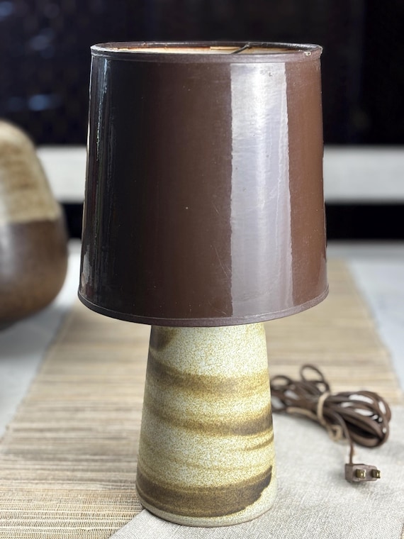 Jane & Gordon Martz Marshall Studios Pottery Ceramic Small Table Lamp