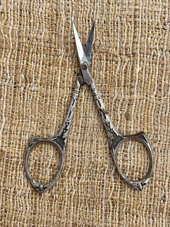 Antique Silver Plated Edwardian Embroidery Scissors