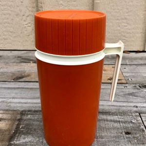 Thermos Pint Size Hot Cold Thermos Model #7202 (4 piece set)