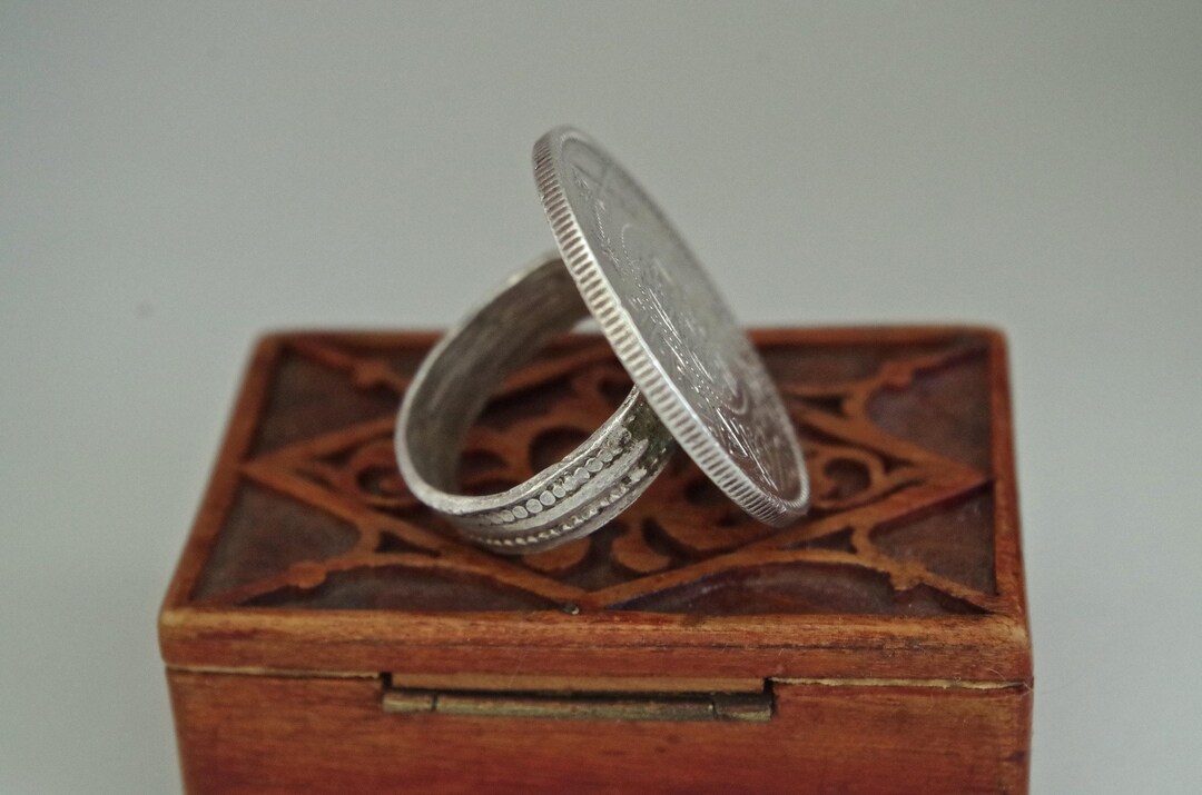 SILVER RIYAL RING *** Rare Large, Ethnic 1 Riyal Coin Ring, Saudi ...
