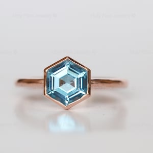 Anillo de compromiso solitario de topacio azul de Londres con corte hexagonal natural en plata de ley, piedra natal de noviembre, piedra preciosa azul, regalo de aniversario de bodas