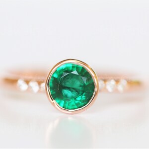 Vintage Emerald Engagement Ring, Natural Round Emerald Ring, Green Gemstone Bridal Wedding Promise Ring, May Birthstone, Anniversary Gift