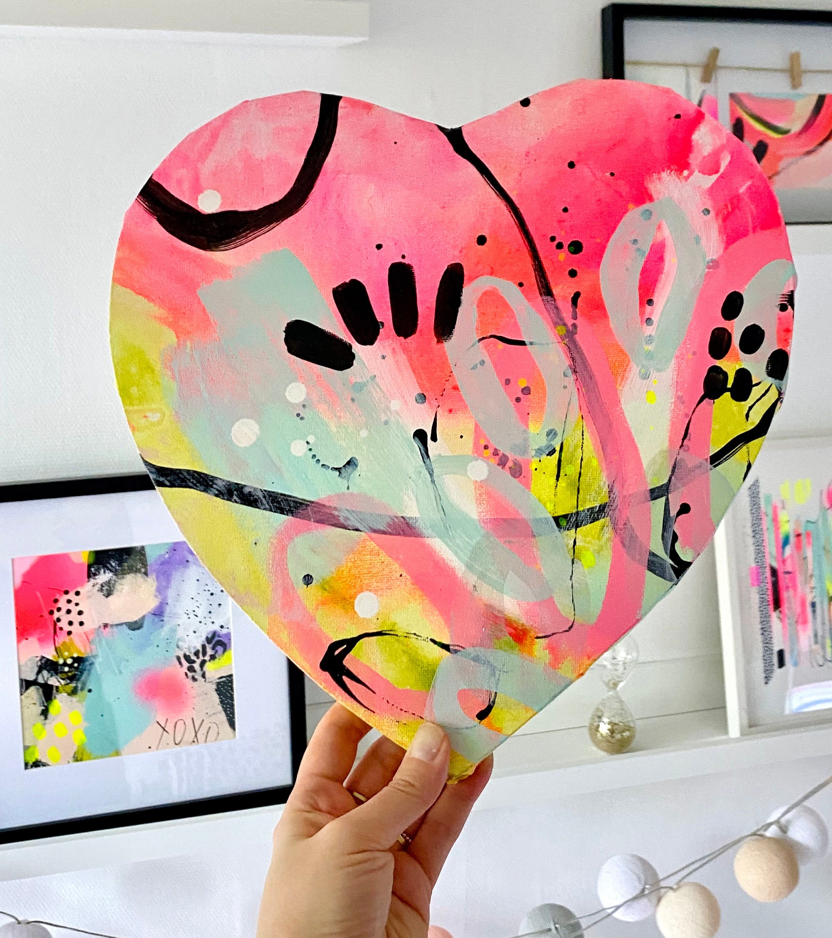 Toile Abstraite Forme Coeur - Décoration Colorée et Originale