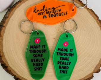 Motivations-Motel Schlüsselanhänger - Retro Schlüsselanhänger mit erhebendem Zitat, Vintage-Stil Schlüsselring, Kunststoff-Schlüsselanhänger, Geschenk für Sie, Motivationsgeschenk