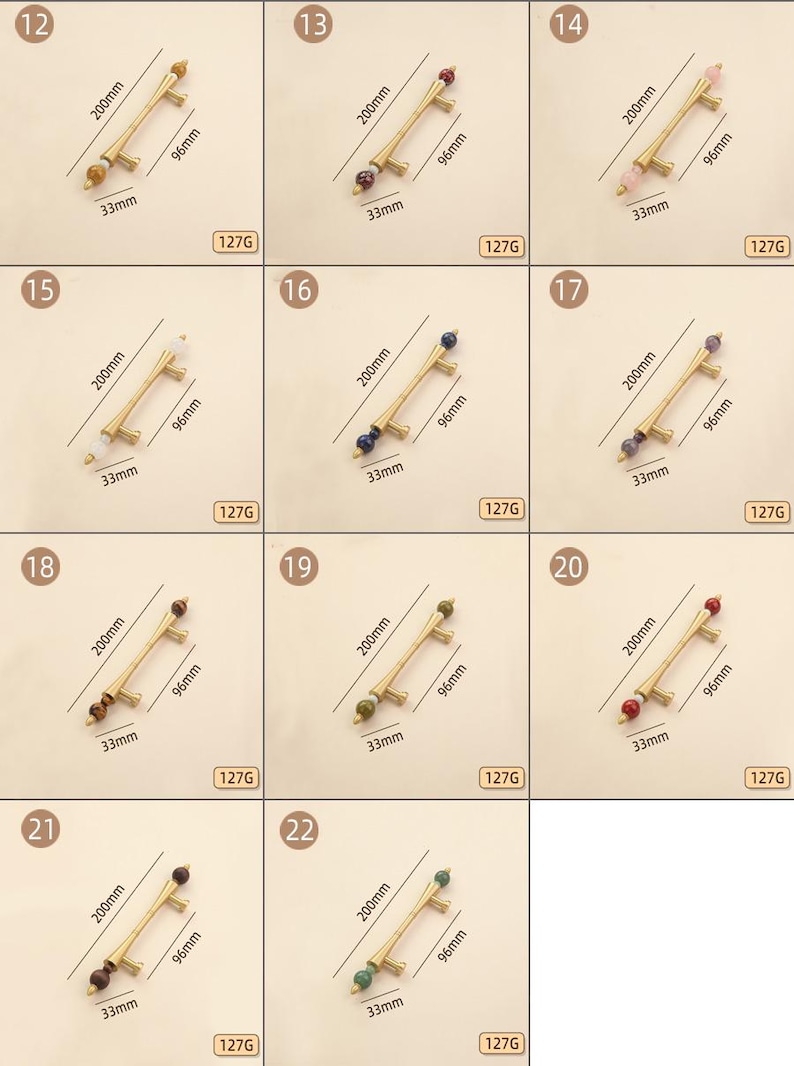 Op de afbeelding: Een verzameling messing kastgrepen, elk met een decoratieve kraal in een andere kleur. De grepen zijn 200 mm lang, 96 mm uit elkaar en 33 mm breed. De afbeelding bevat de tekst "127G".