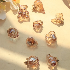 Handgjort lådhandtag i mässing i akryl för barn, rent byråhandtag, köksskåpshandtag, dubbelt hålshandtag