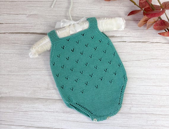 Sarah Baby Romper Knitting Pattern (english) | Sizes NB to