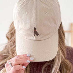Bestickte Mütze für Schokoladenlabrador-Fans, Mütze für Labrador-Papas, Baseballkappe für Schokoladenlabradore, Geschenk für Hundebesitzerinnen, Mütze für Hundebesitzer, Mütze für Gassigänger