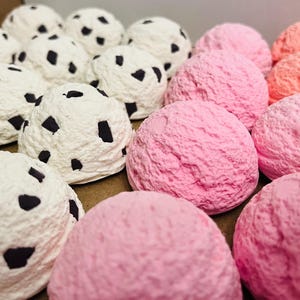 Fake Ice Cream Scoops: Assorted Flavors image 2