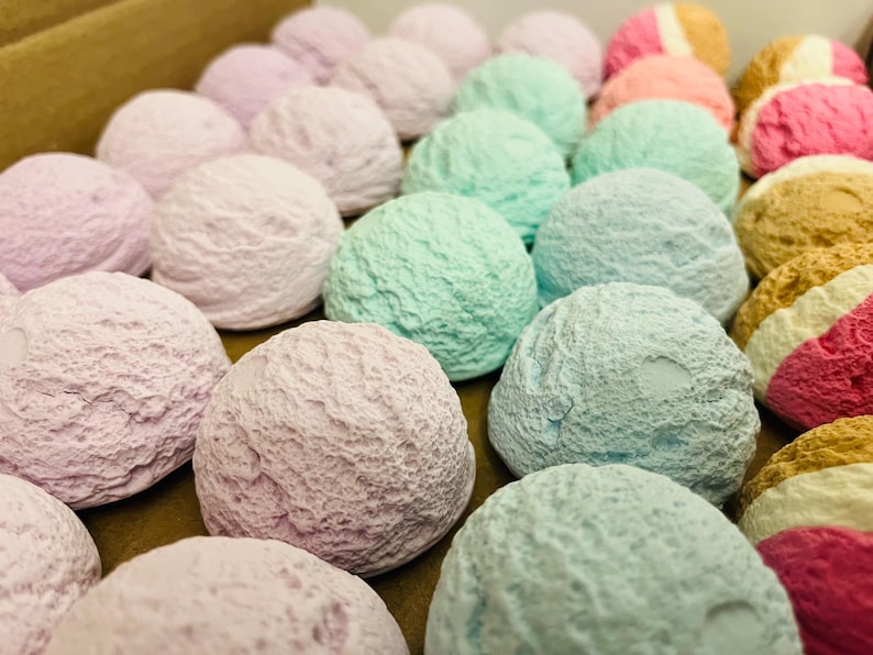 Fake Ice Cream Scoops: Assorted Flavors image 10