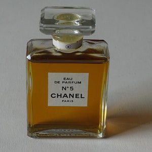 Vintage CHANEL No. 5 Eau De Parfum 50ml From the 1990s 