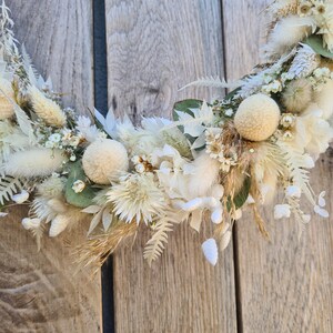 Trockenblumenkranz DIY, Trockenblumenkranz selbst gestalten, haltbarer Türkranz, Trockenblumenkranz bunt, Bambusring Kranz, ganzjähriger Kranz für Haustür, jahreszeitlicher Kranz, Kranz aus Trockenblumen, Geschenkset DIY Kranz, Kranz selbst binden