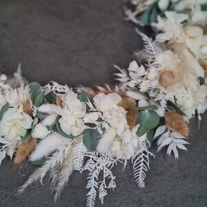Trockenblumenkranz DIY, Trockenblumenkranz selbst gestalten, haltbarer Türkranz, Trockenblumenkranz bunt, Bambusring Kranz, ganzjähriger Kranz für Haustür, jahreszeitlicher Kranz, Kranz aus Trockenblumen, Geschenkset DIY Kranz, Kranz selbst binden