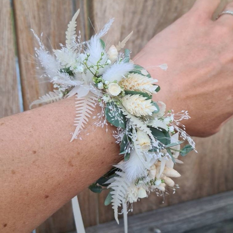 Trockenblumen Armand, Armband aus Trockenblumen, Blütenband für Handgelenk, Brautschmuck Blumenarmband, haltbares Blütenarmband, Armschmuck Braut Trockenblumen, Kränzchen für Handgelenk, Blumenarmband Kommunion, Armschmuck Kommunion