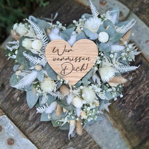 Personalized dried flower heart / heart made of dried flowers / grave arrangement "We miss you" / grave heart for cemetery / star child