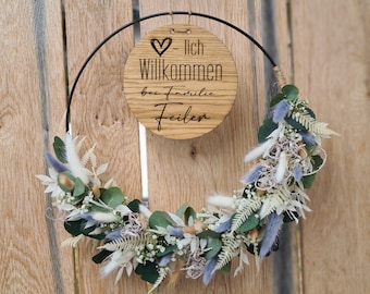 Personalisierter Trockenblumenkranz Nachname / Trockenblumenring mit Familienname Haustüre / Holzschild Herzlich Willkommen / Türkranz Name