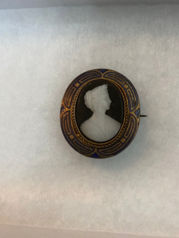 Victorian Art Nouveau Glass Cameo Mourning Brooch - image 7