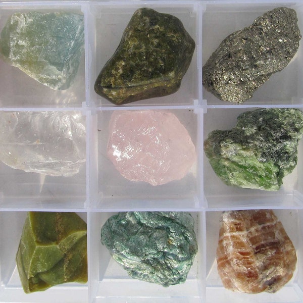 Mineralien Sammlung, 15 Minerale in transparenter Sammelbox mit Deckel