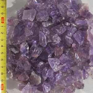 Amethyst 200 gr. Rohsteine, kleine Stücke, Wasseraufbereitung, Aufladesteine (1 kg = 49,00 EUR)