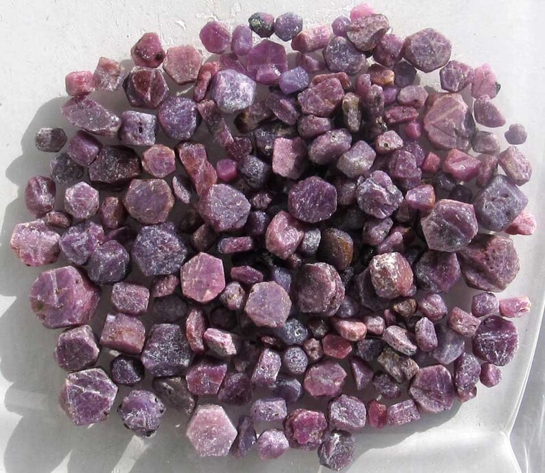 Rubin Kristalle, 100 Ct. Rohsteine, Rohedelsteine, Edelsteine Bild 3