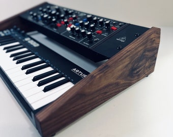 Arturia Keystep and Synth Rack Stand Behringer Pro-800, Model D