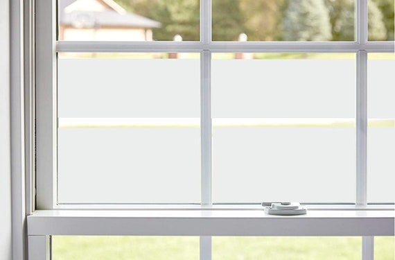 Sichtschutzfolie Fensterfolie Glasdekorfolie Schmetterling silber satiniert  / weiß blickdicht individuelle Größen Sonnenschutz G500 - .de