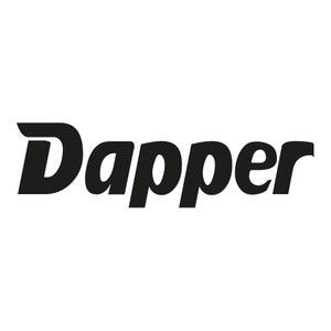 Könnte beinhalten: Schwarzweißes Logo mit dem Wort "Dapper" in einer stilisierten Schriftart.