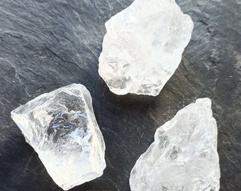 Bergkristall Rohstein 30-70g/St