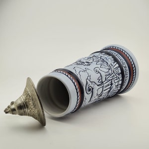 Vintage 1976 Avon Collectible Beer Stein, Vintage Avon Beer Stein with Pewter Lid image 8