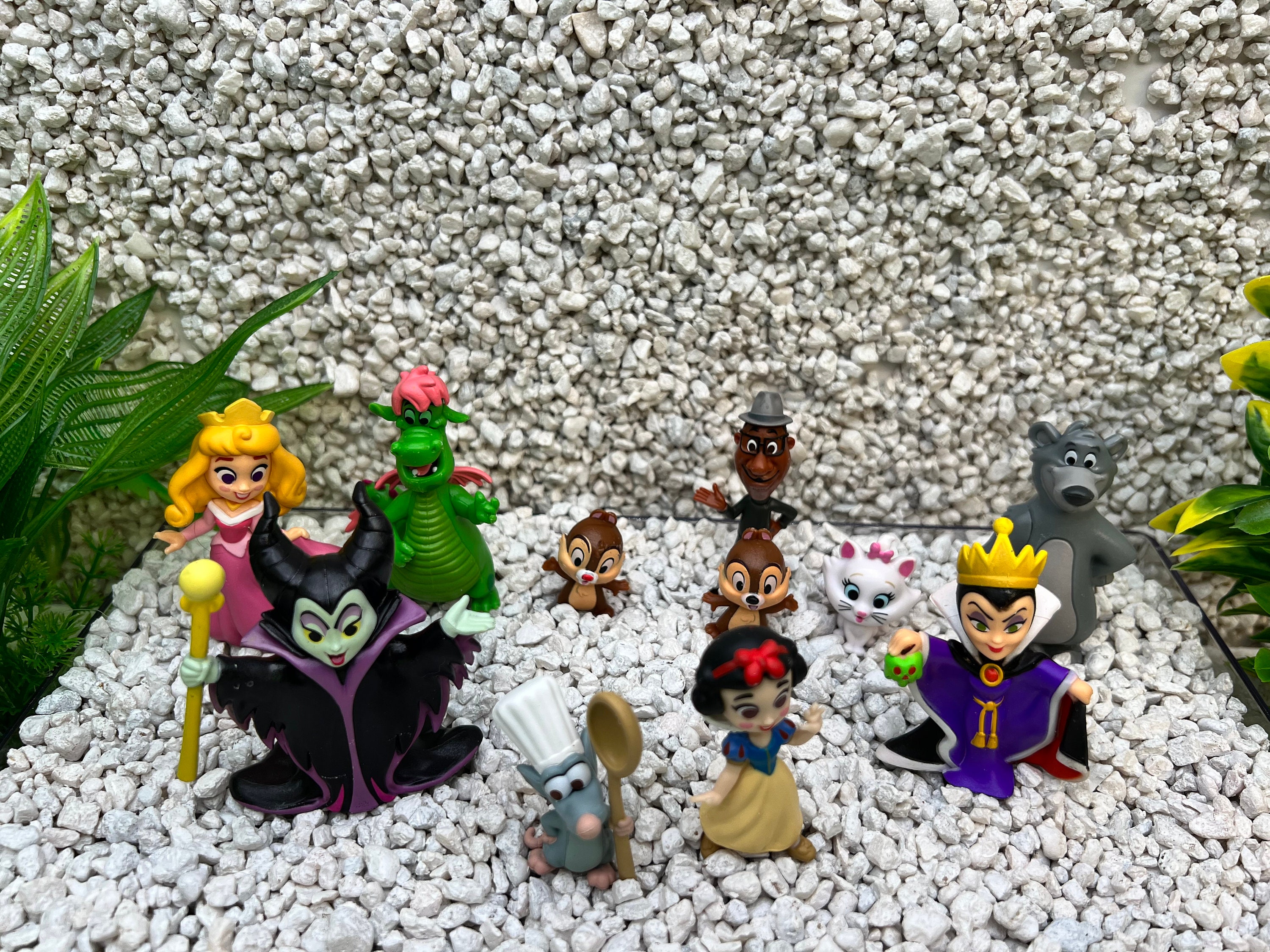 Disney aquarium decor