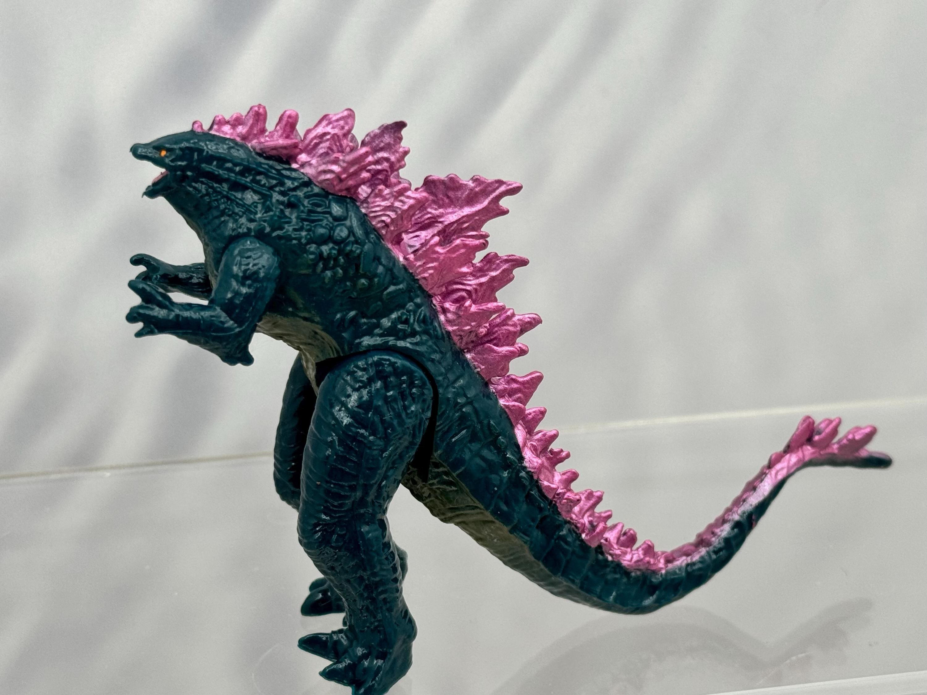 Godzilla aquarium decor - Picture 12 of 13