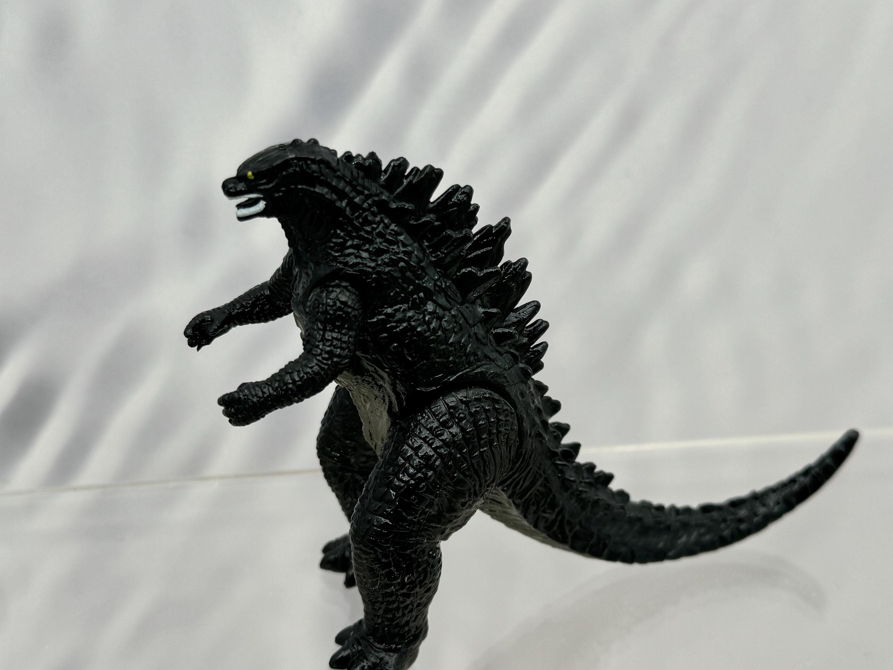 Godzilla aquarium decor - Picture 11 of 13